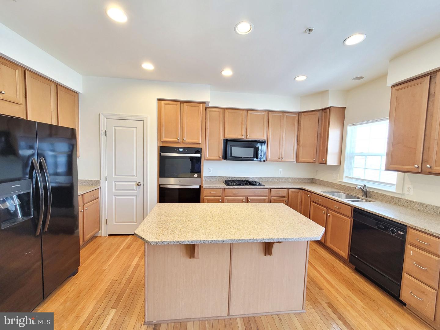 4066 Finsbury Ln Property Photo 11