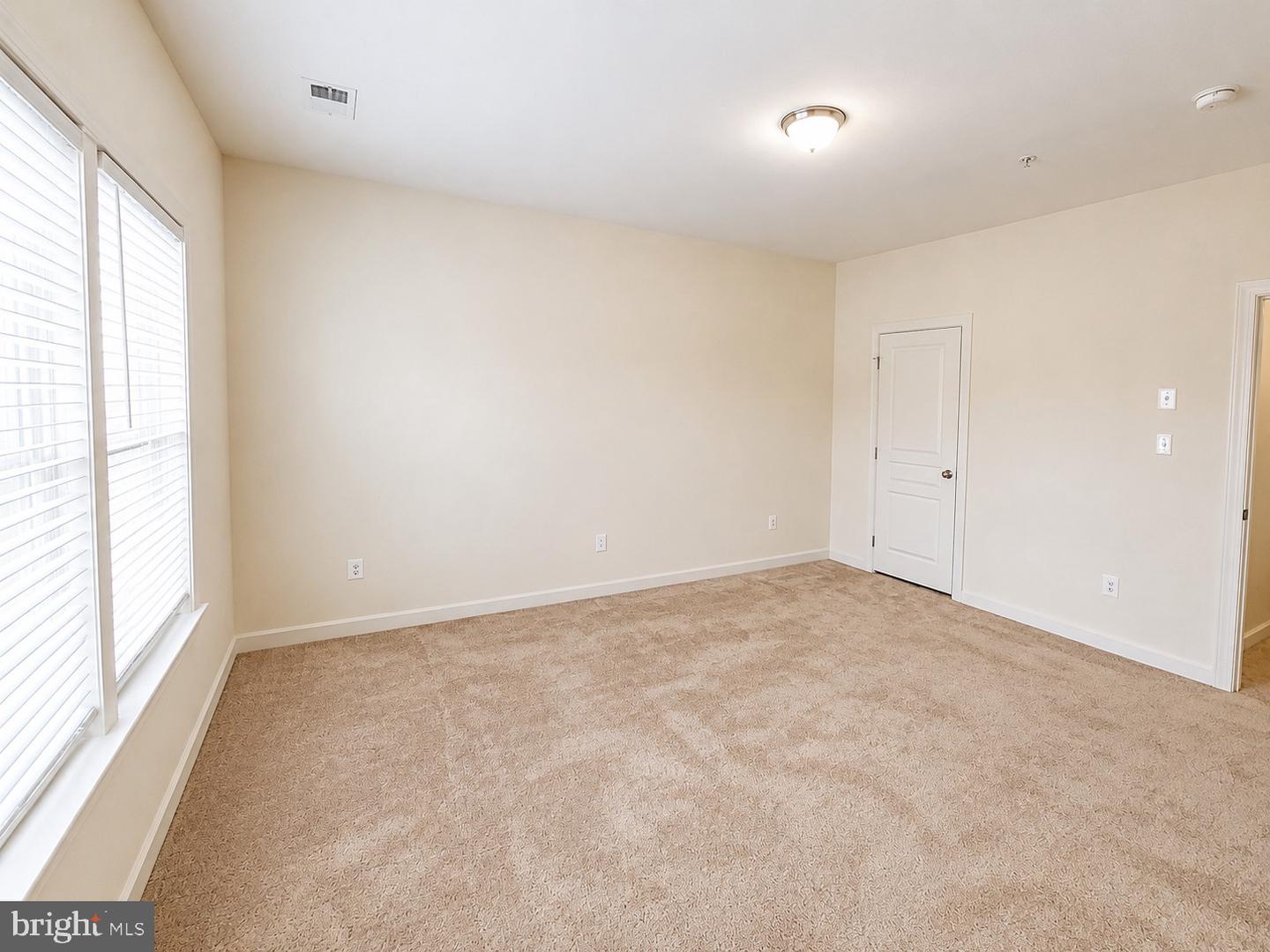 4066 Finsbury Ln Property Photo 16