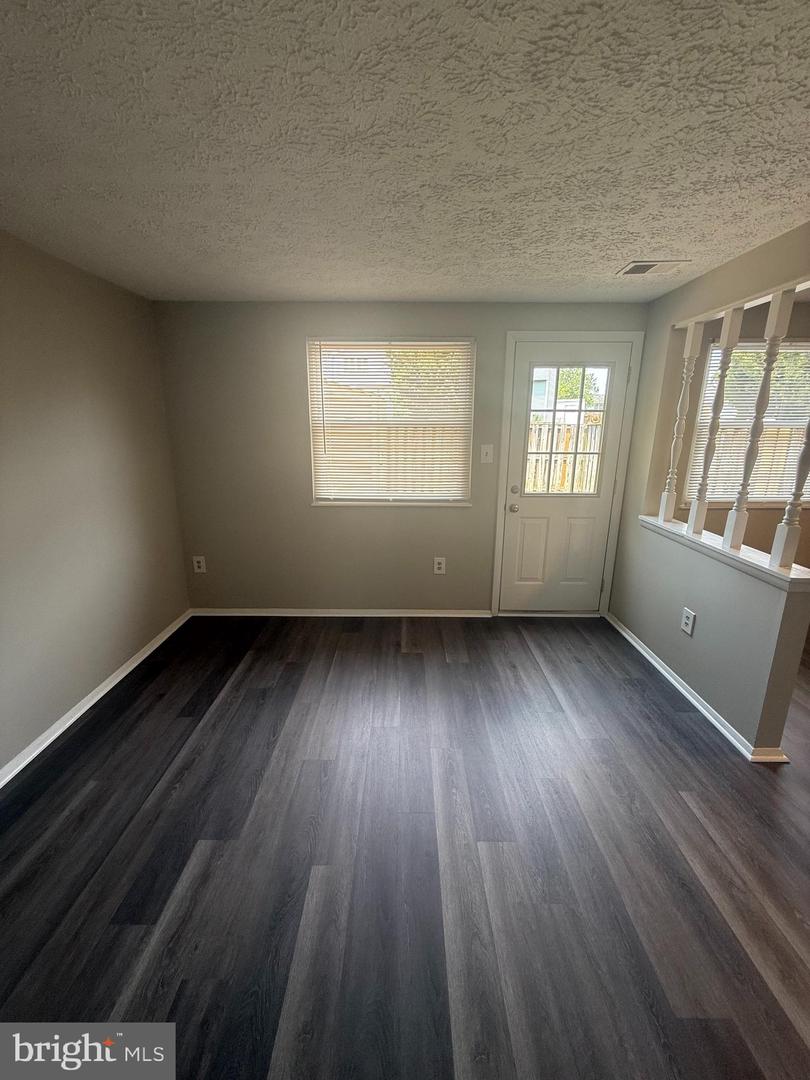 5752 Charstone Ct Property Photo 12