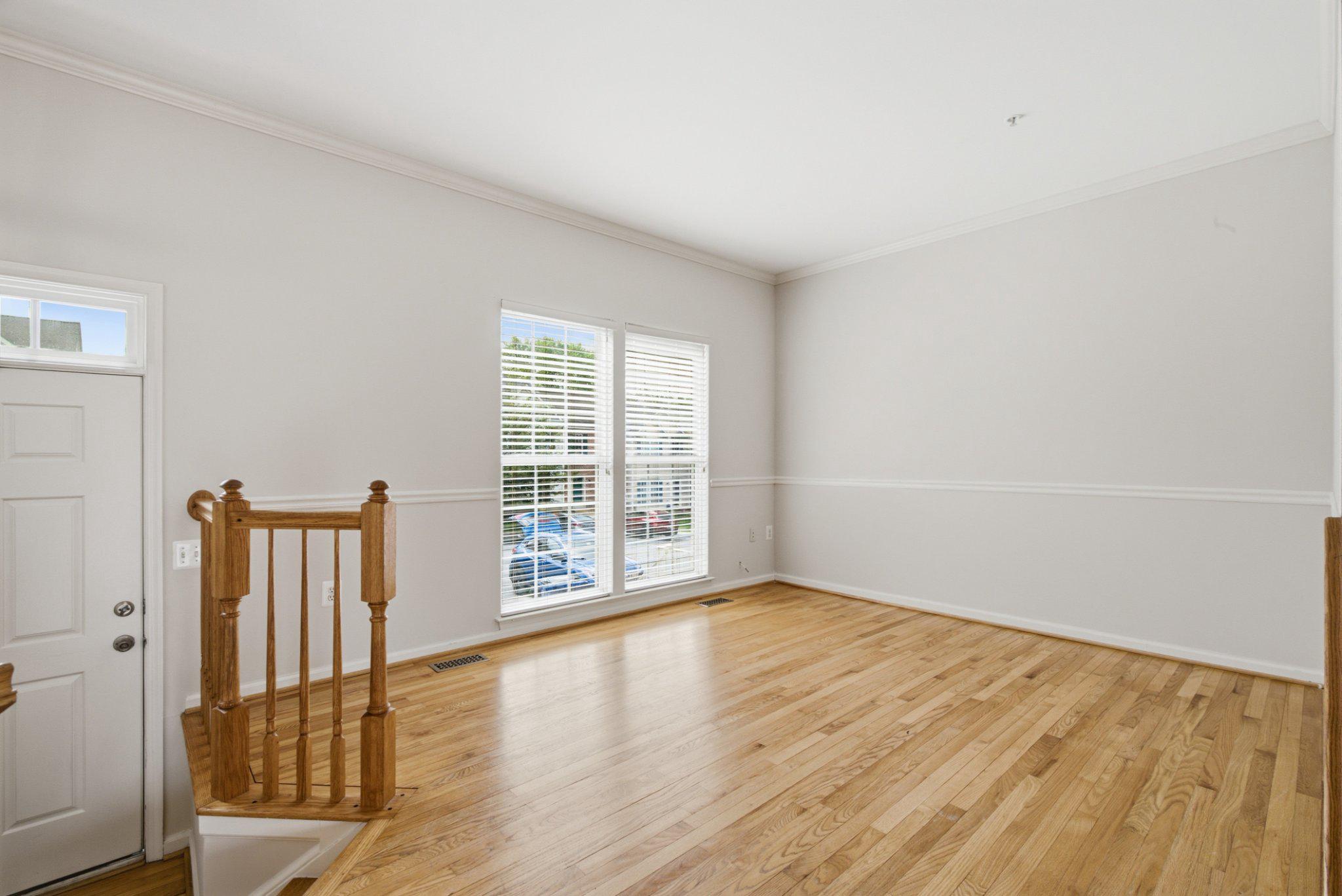 9412 Birchwood Ct W Property Photo 5