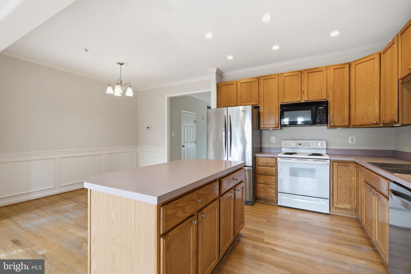 9412 Birchwood Ct W Property Photo 19