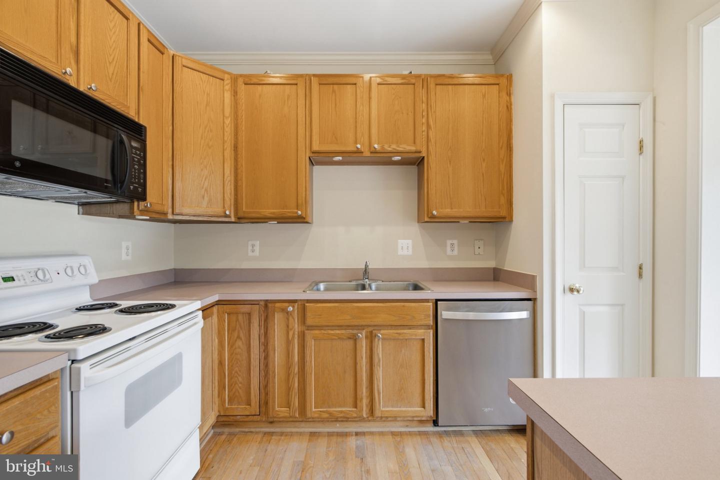 9412 Birchwood Ct W Property Photo 23