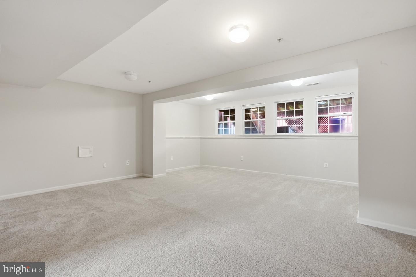 9412 Birchwood Ct W Property Photo 37