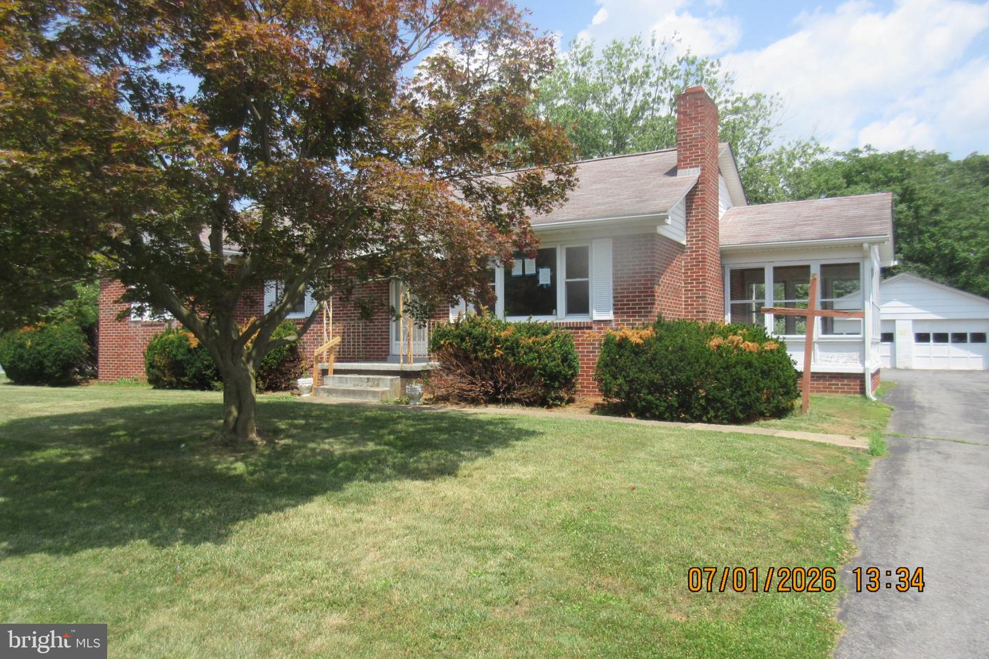 326 N Church St Property Photo 1
