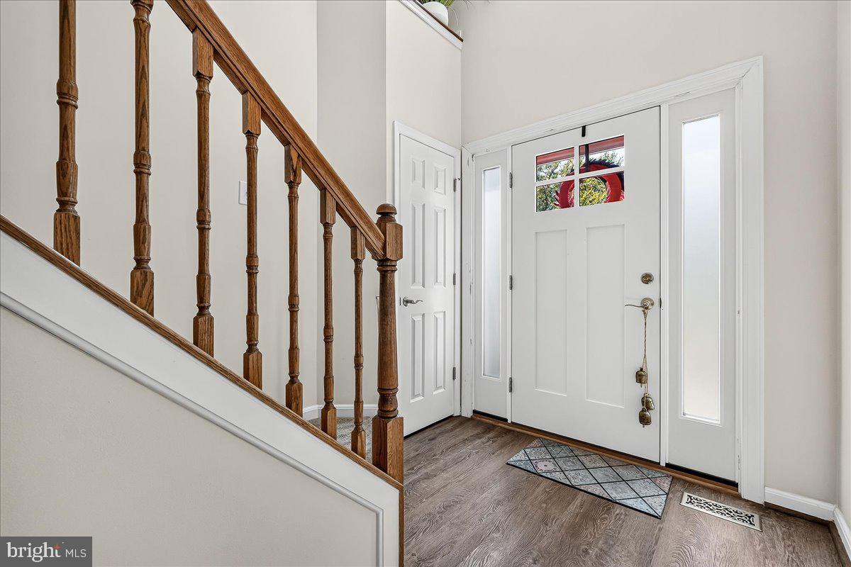 101 Crosstimber Way Property Photo 4
