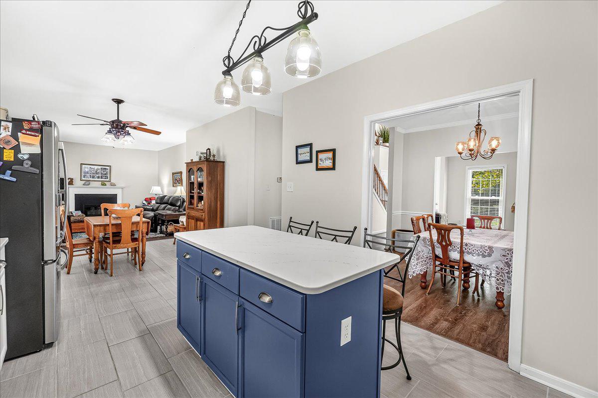 101 Crosstimber Way Property Photo 10