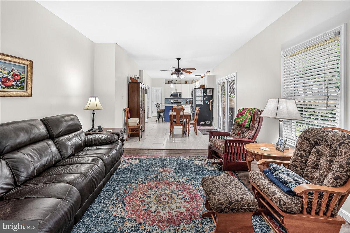 101 Crosstimber Way Property Photo 12