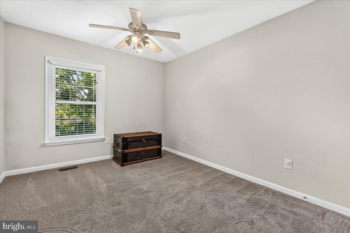 101 Crosstimber Way Property Photo 19