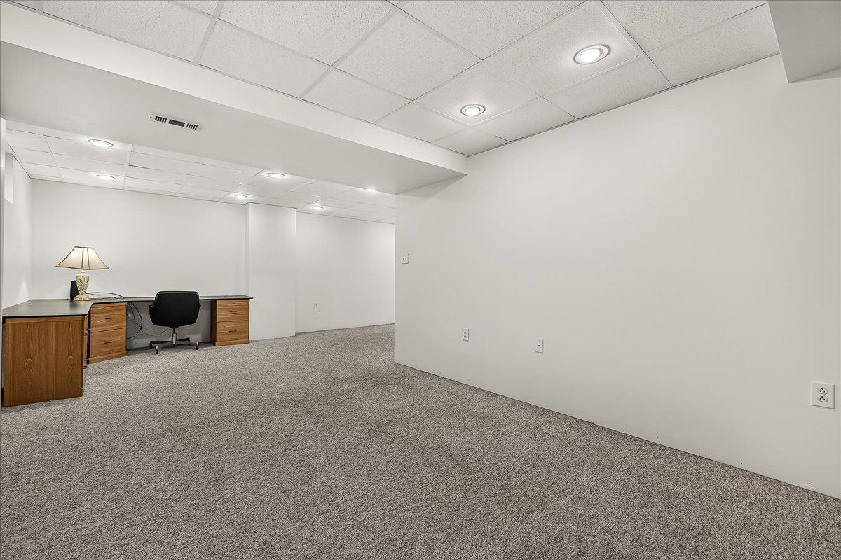 101 Crosstimber Way Property Photo 22