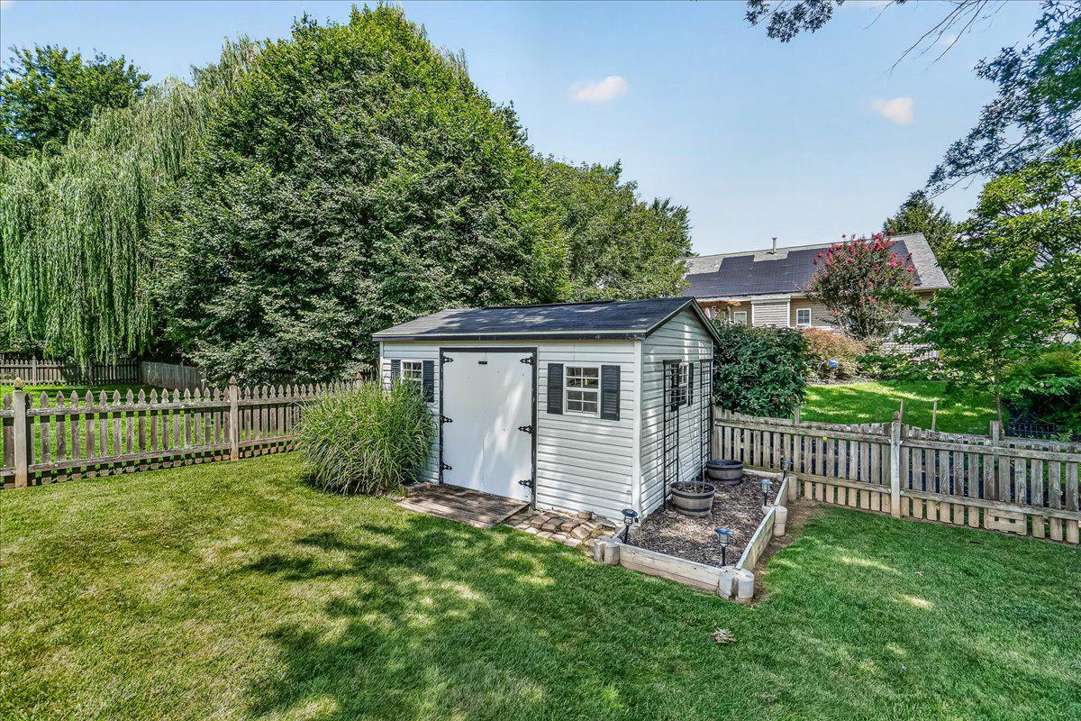 101 Crosstimber Way Property Photo 32
