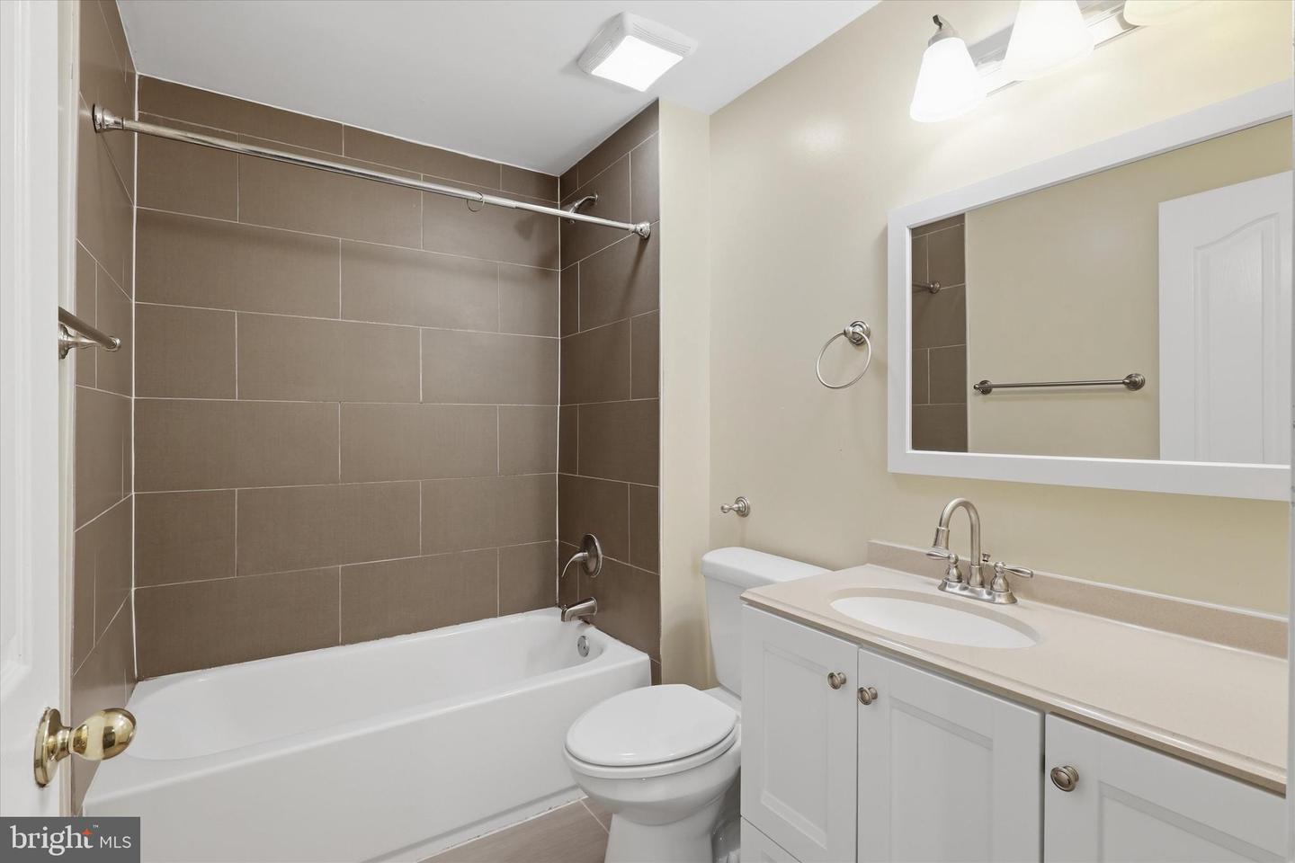 2089 Buell Dr Property Photo 32