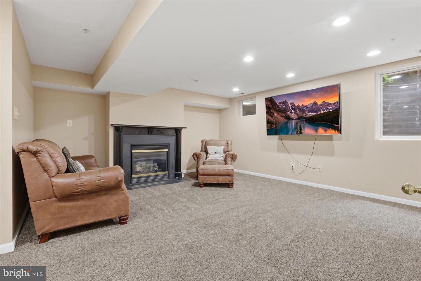 2089 Buell Dr Property Photo 35