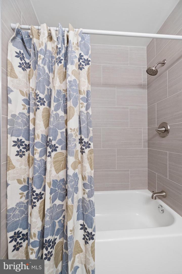 4946 Tall Oaks Dr Property Photo 43