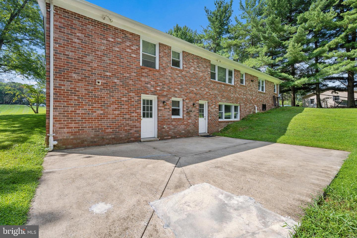 4946 Tall Oaks Dr Property Photo 64