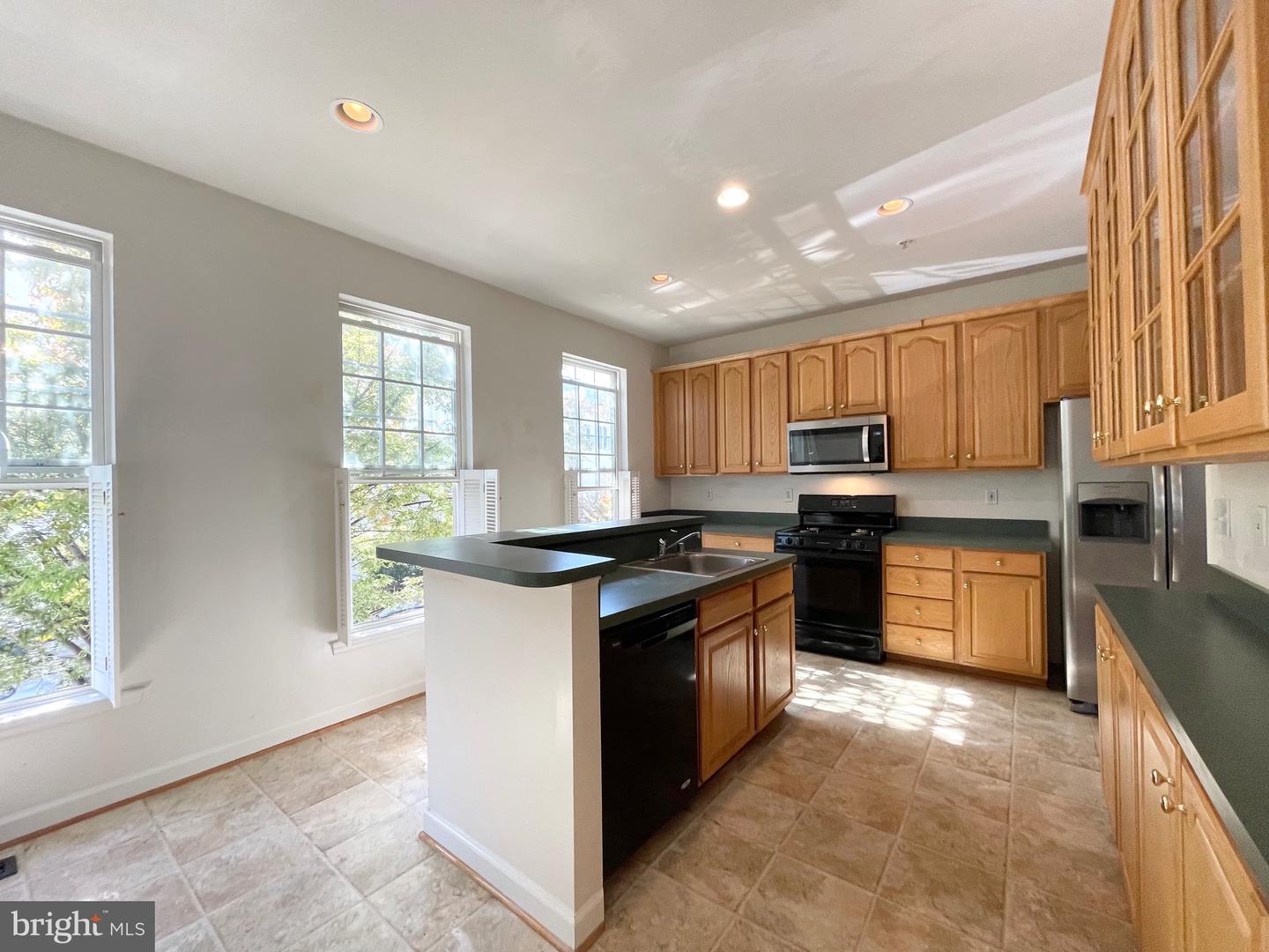 8822 Lew Wallace Rd Property Photo 10
