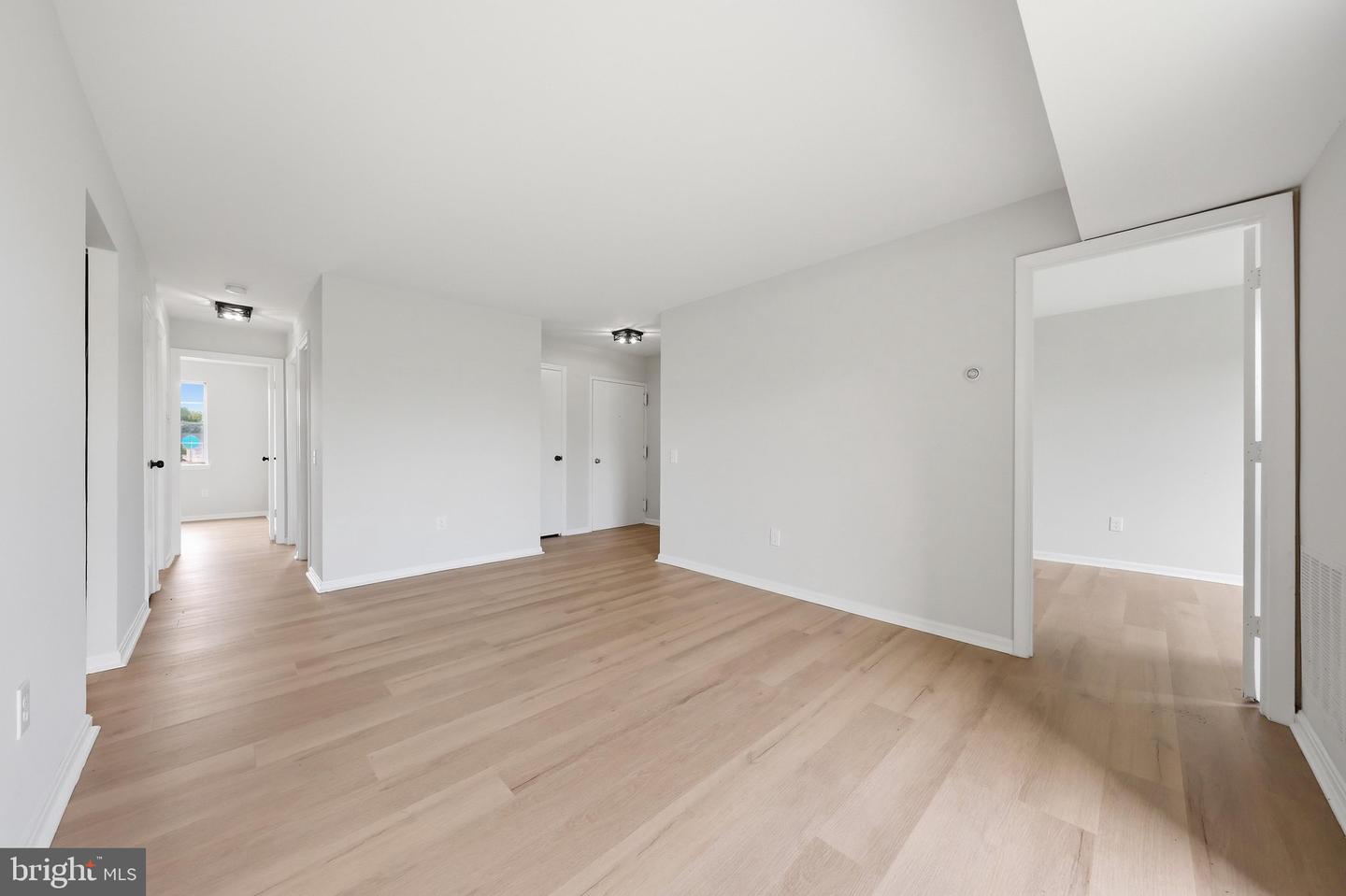 1403 Key Pkwy #102a Property Photo 12