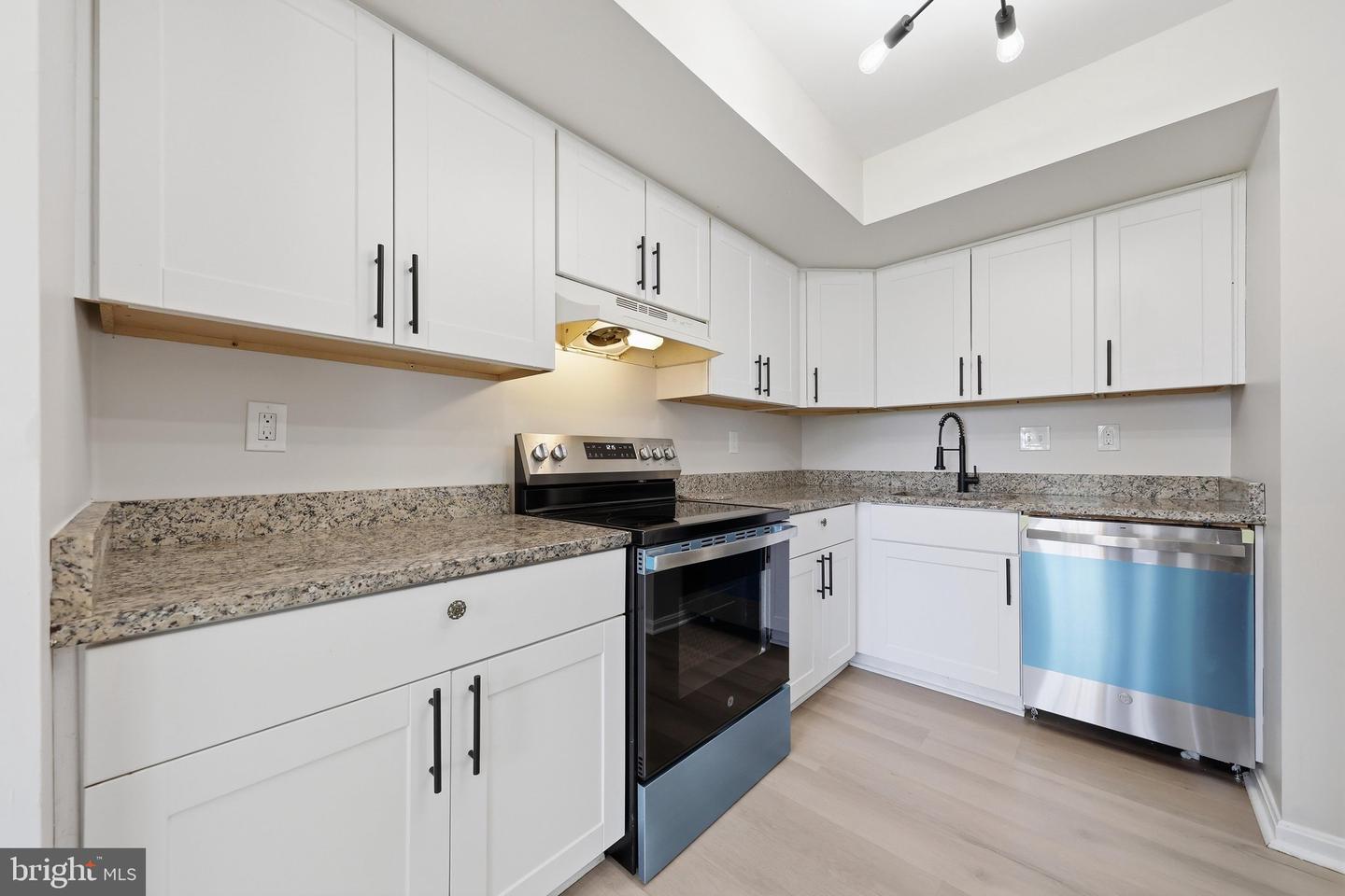 1403 Key Pkwy #102a Property Photo 13