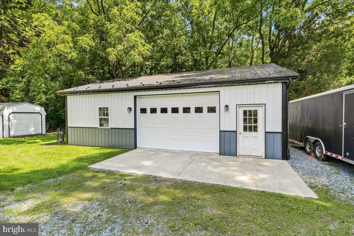 7905 Runnymeade Dr Property Photo 42