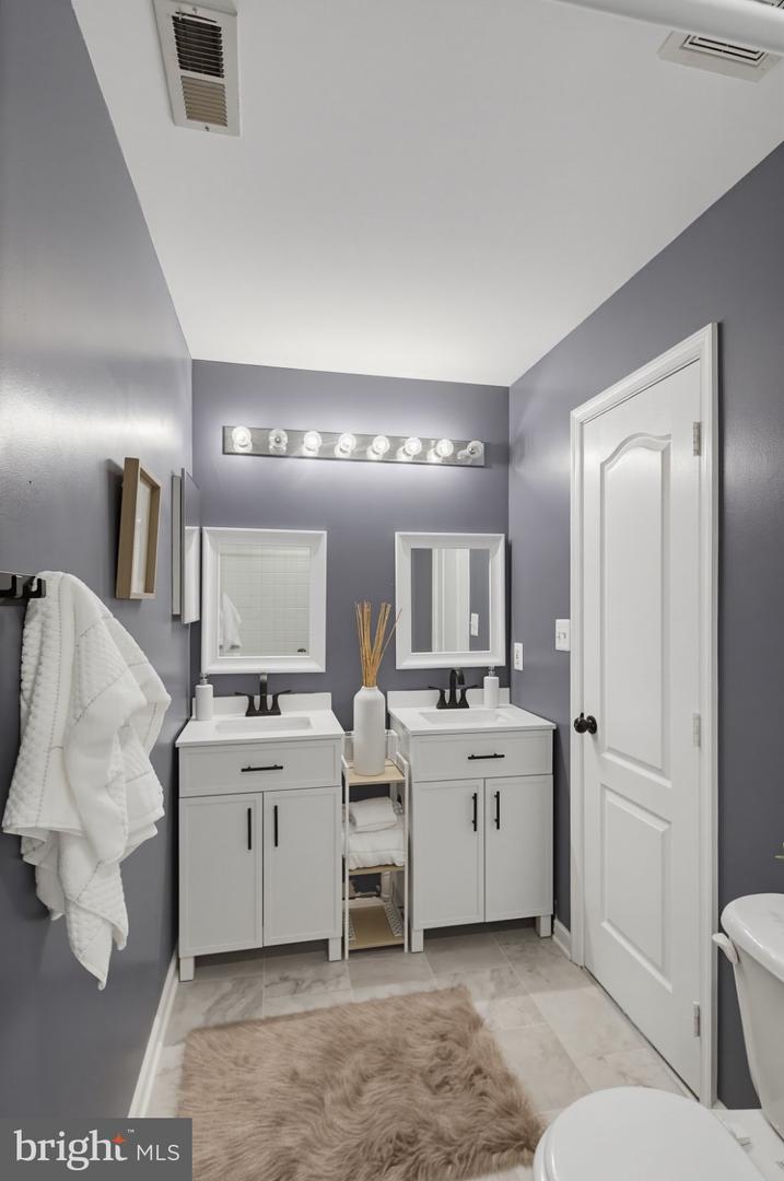 11159 Pond Fountain Ct Property Photo 40