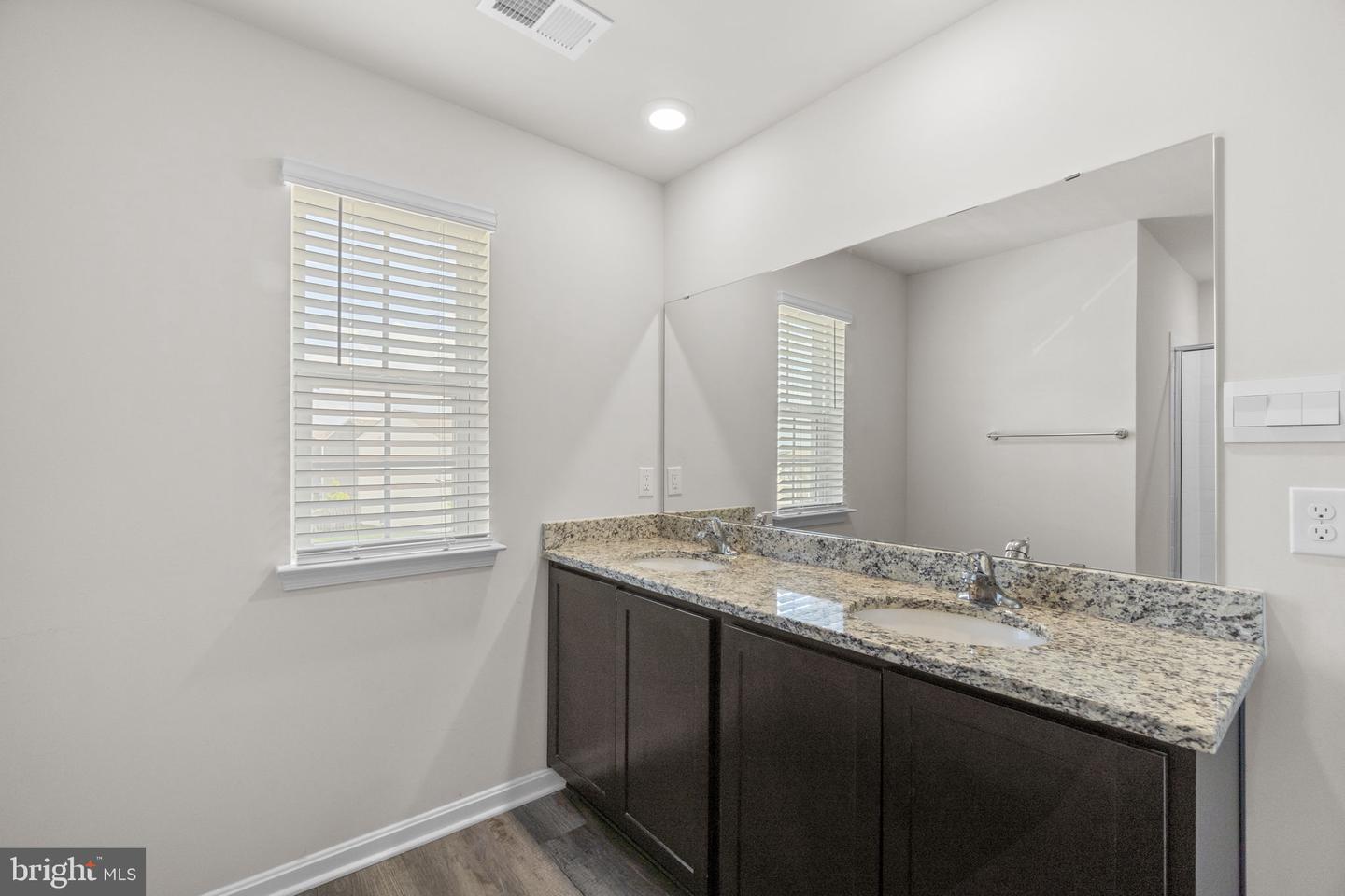 2070 Pomona Way Property Photo 17