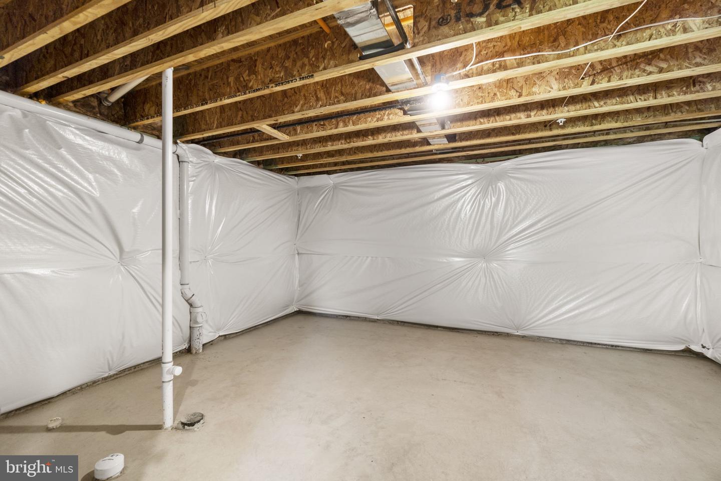 2070 Pomona Way Property Photo 38