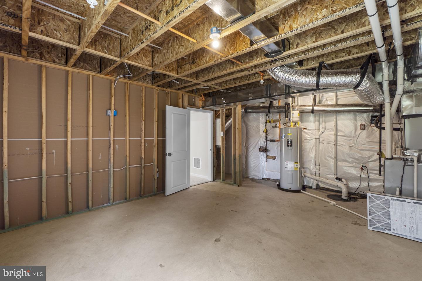 2070 Pomona Way Property Photo 41