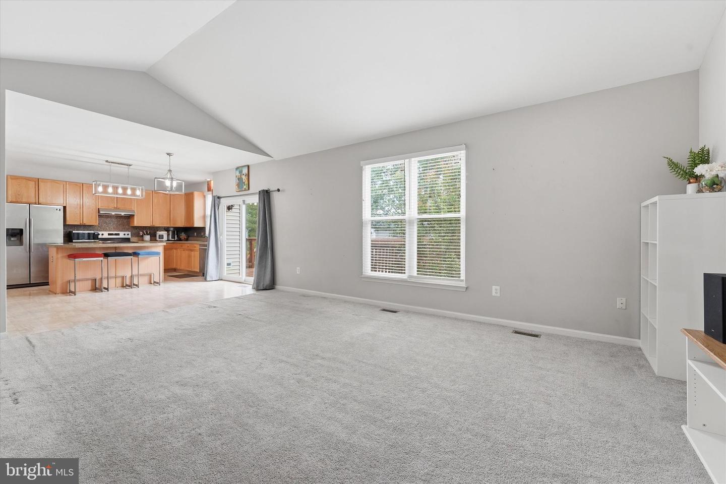 2402 Shaker Ln Property Photo 28