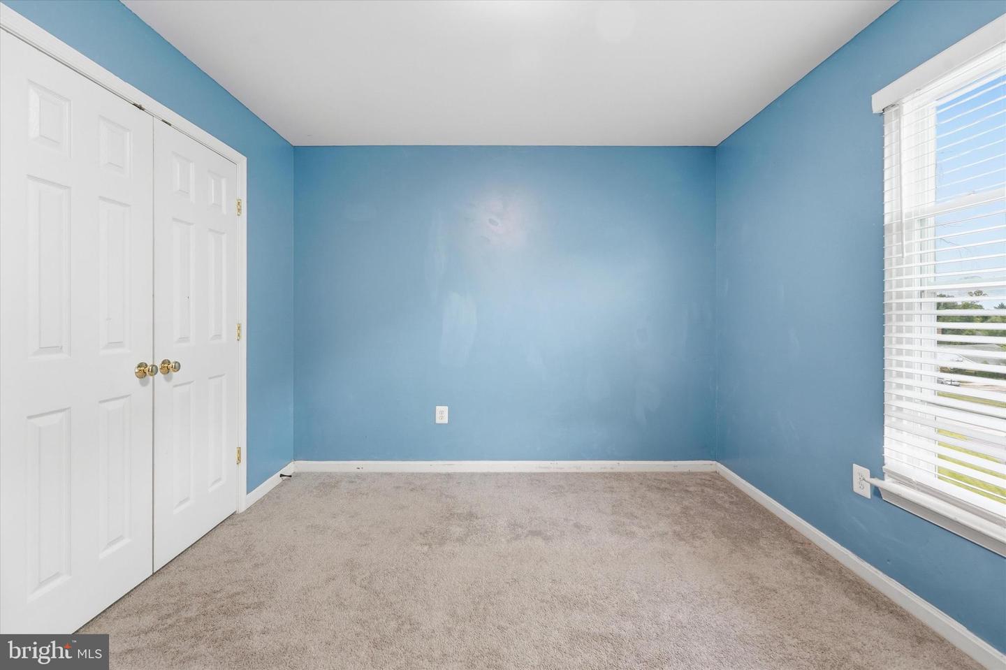 2402 Shaker Ln Property Photo 40