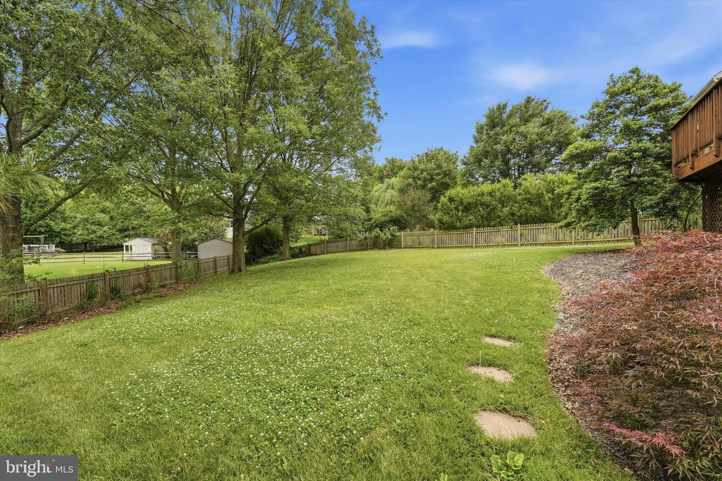 2402 Shaker Ln Property Photo 54