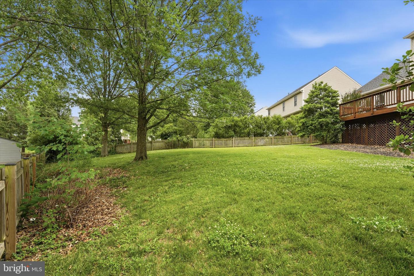 2402 Shaker Ln Property Photo 55