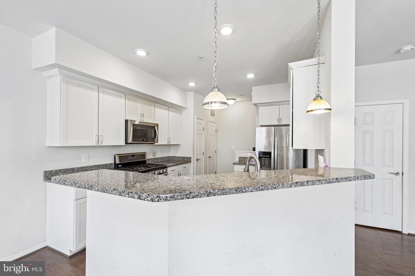 6185 Murray Ter Property Photo 14