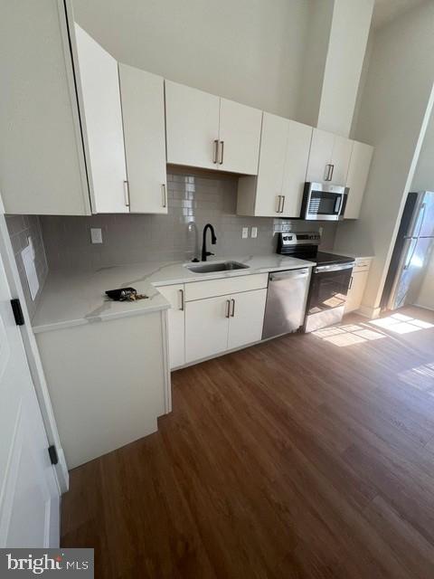 101 W South St Property Photo 2