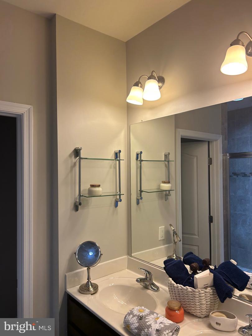 2721 Egret Way Property Photo 5
