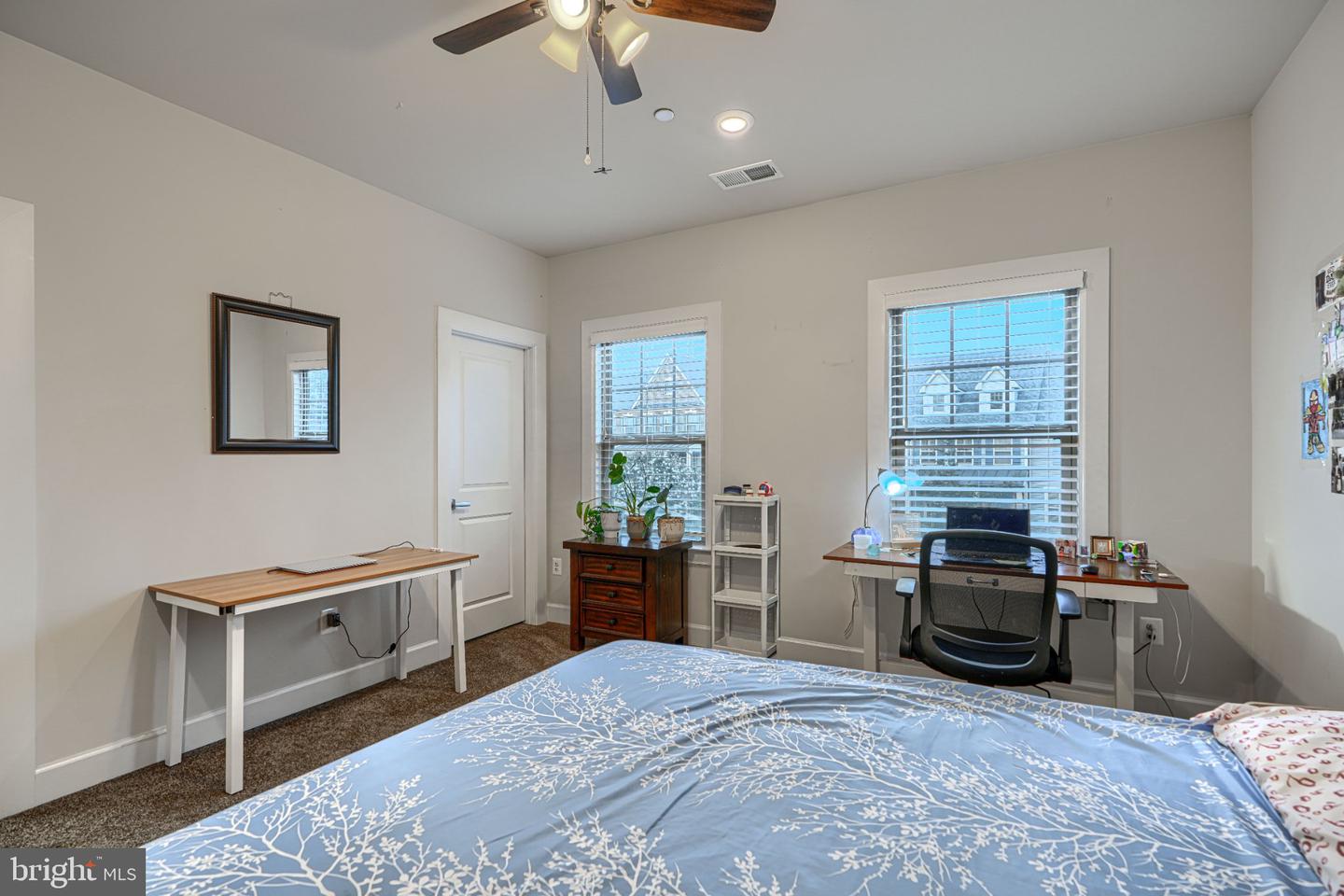 7142 Starmount Way Property Photo 54