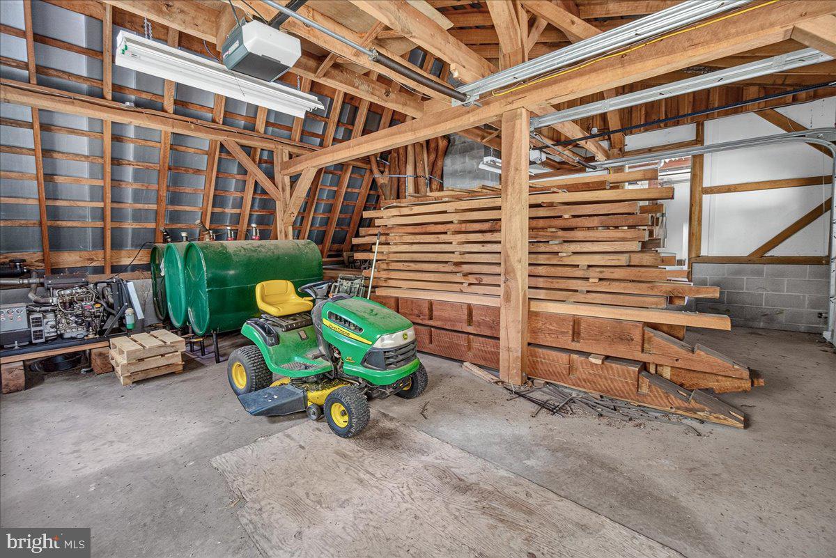 MDFR2086990 Property Photo 57