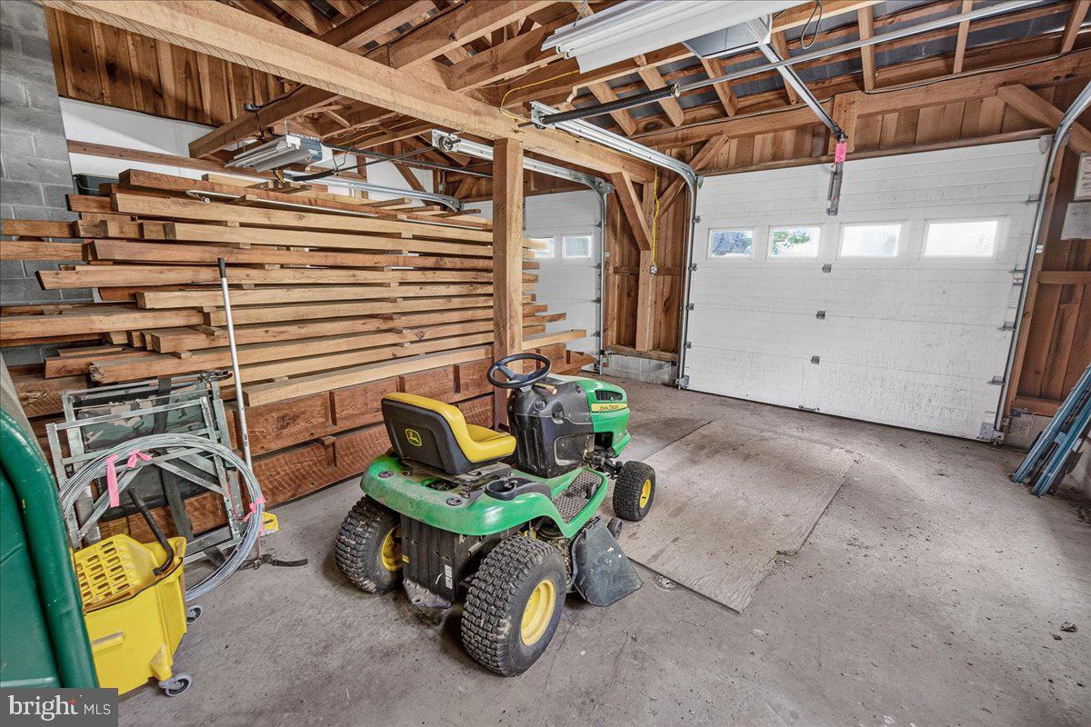 MDFR2086990 Property Photo 59
