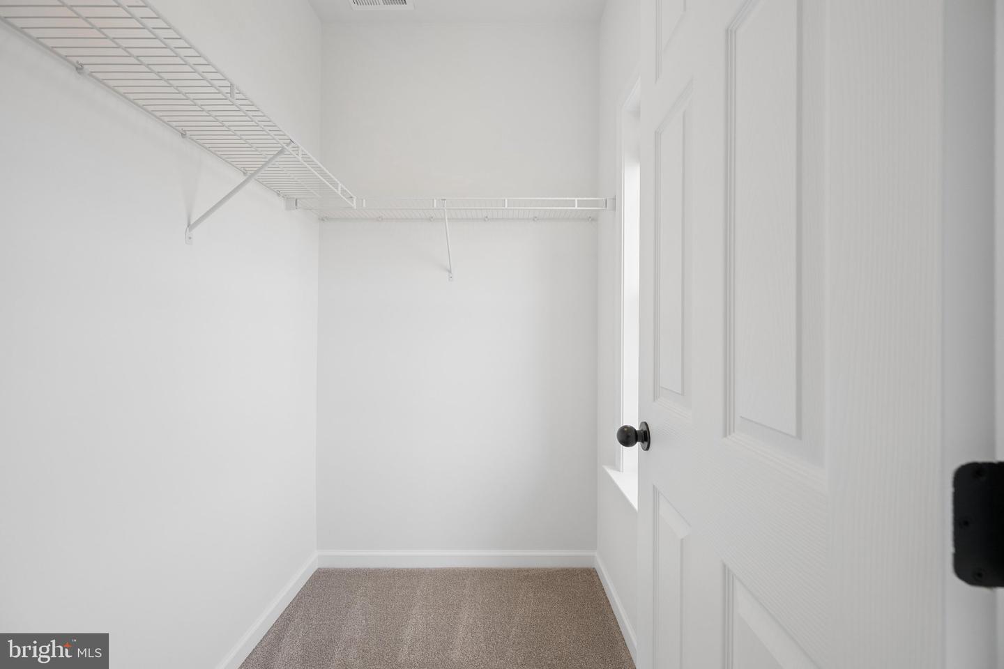 2746 Scarecrow Ter Property Photo 44
