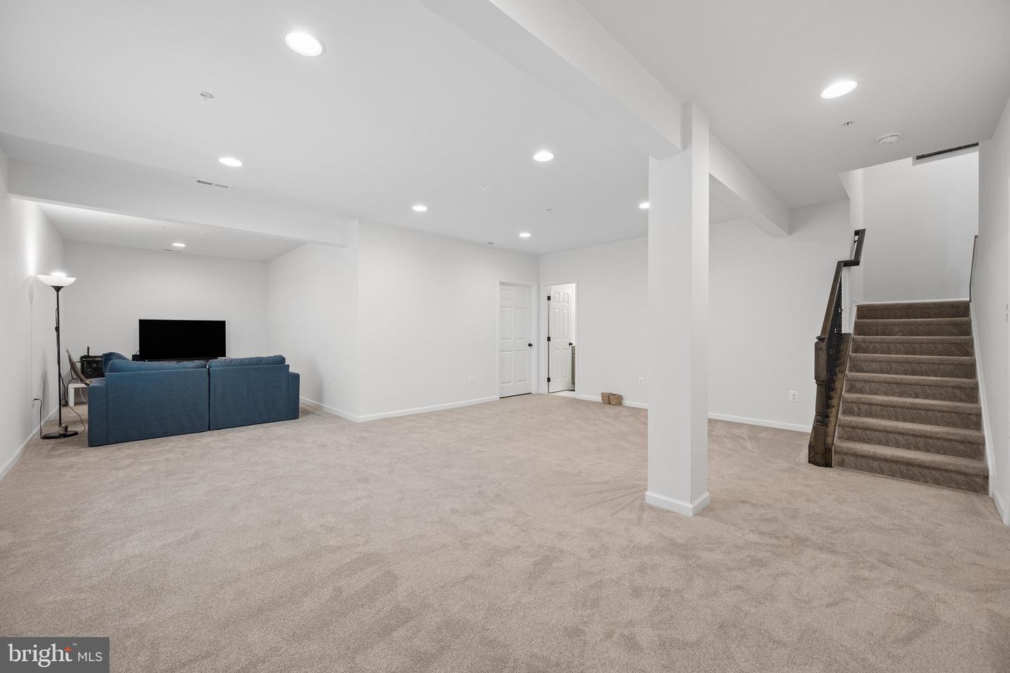 2746 Scarecrow Ter Property Photo 52