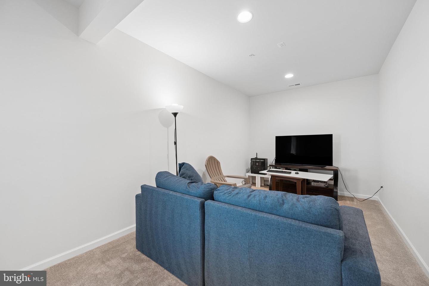 2746 Scarecrow Ter Property Photo 54