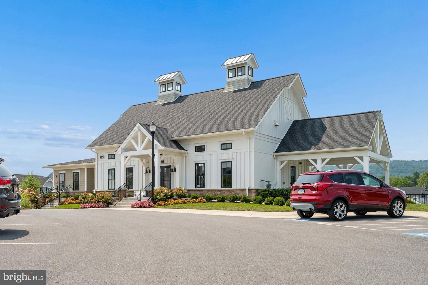 2746 Scarecrow Ter Property Photo 84