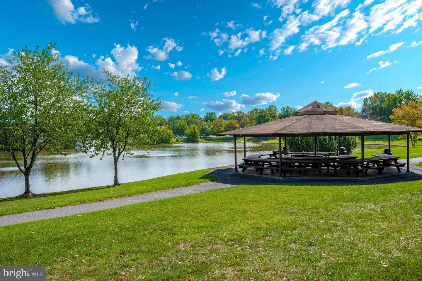 2746 Scarecrow Ter Property Photo 91