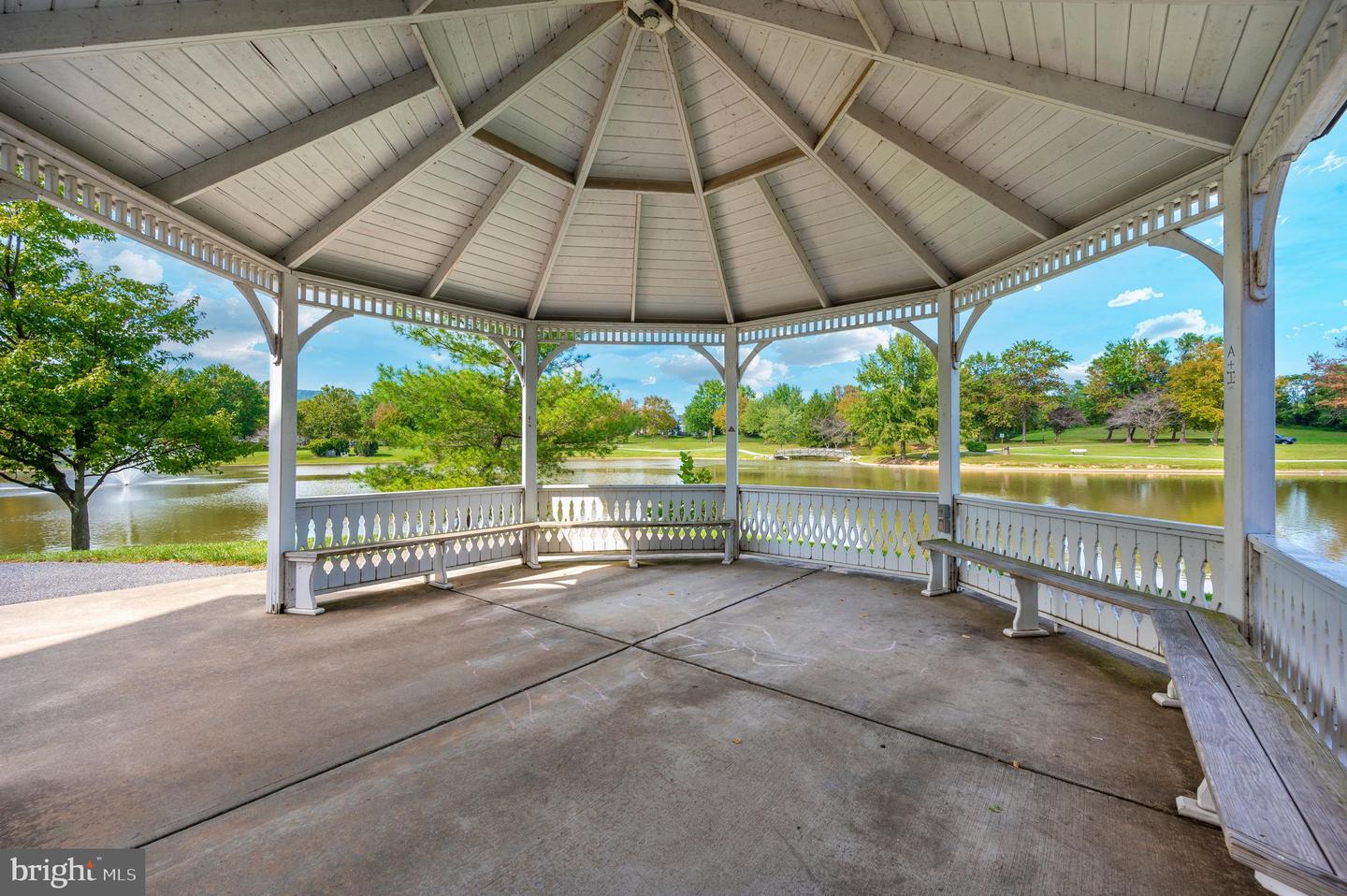 2746 Scarecrow Ter Property Photo 103