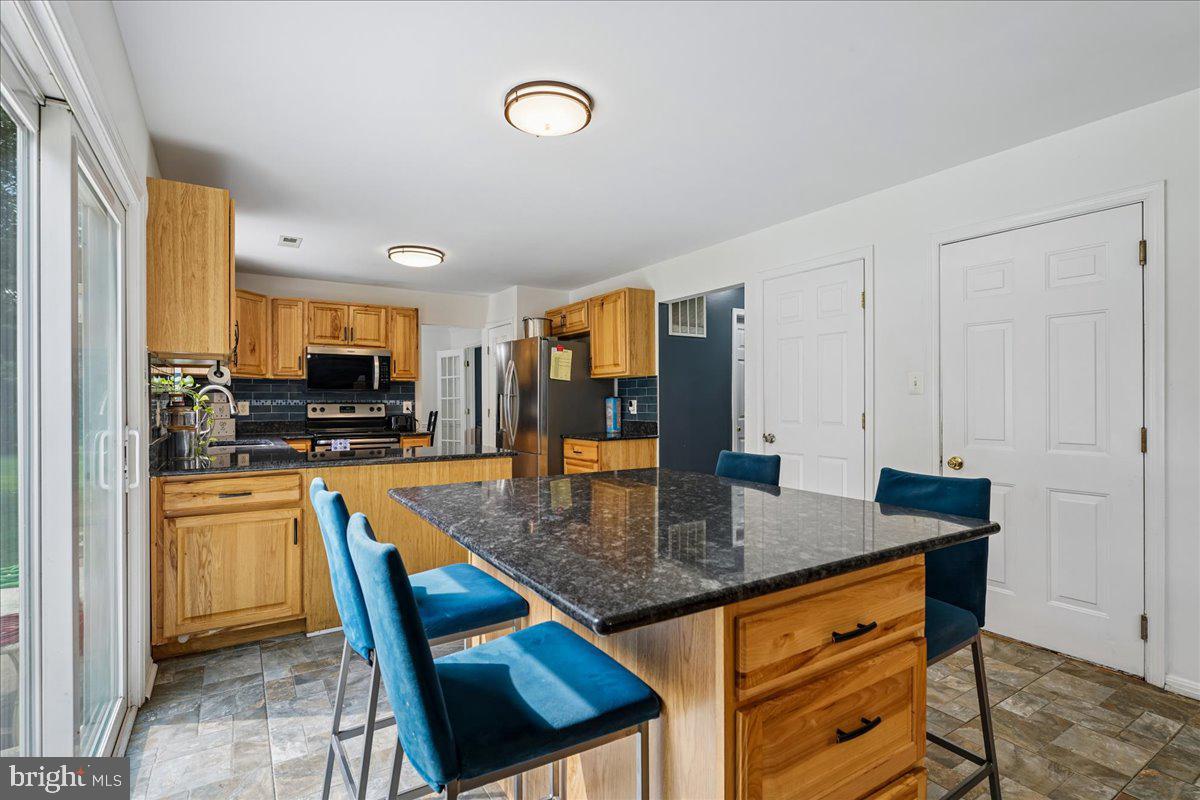 3437 Livingston Dr Property Photo 5