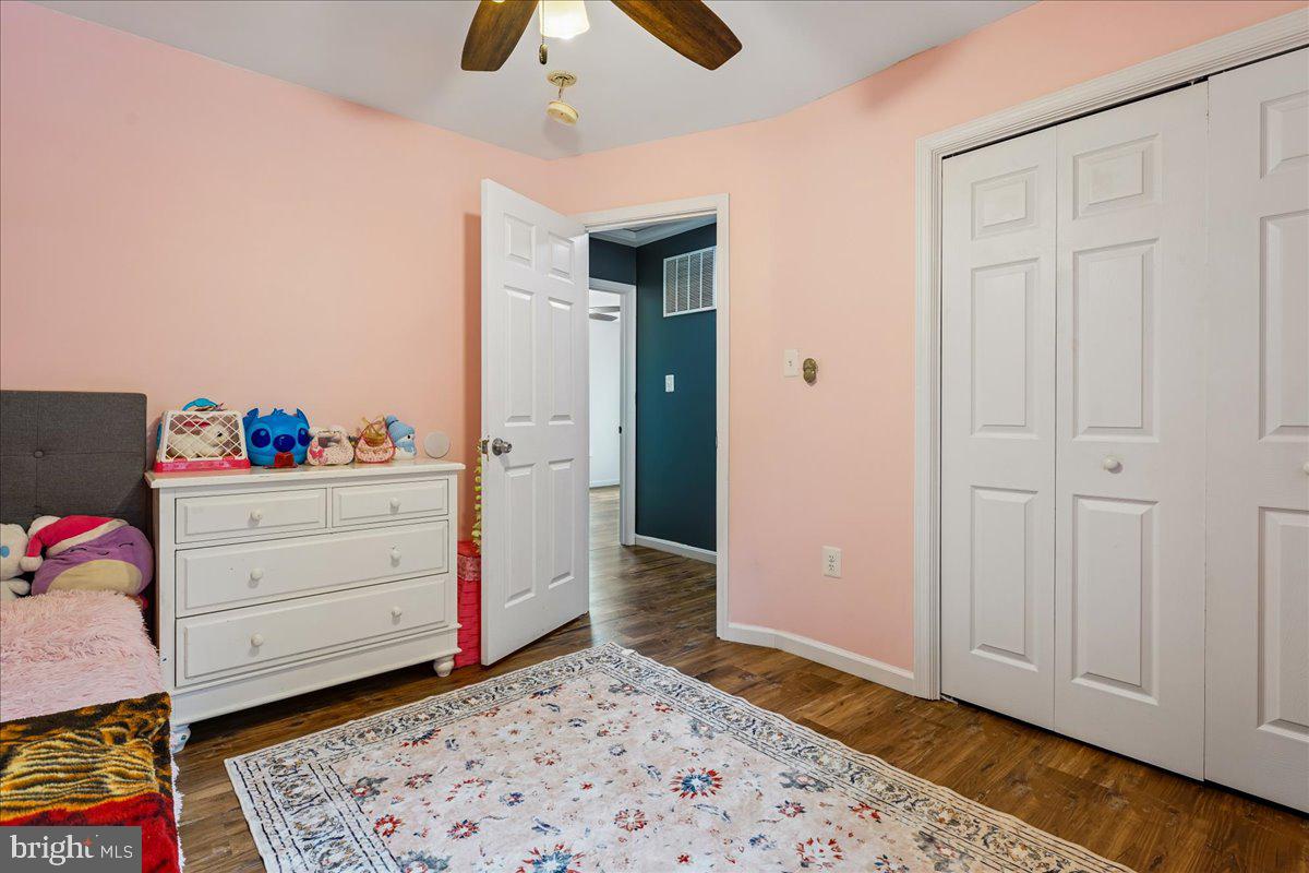 3437 Livingston Dr Property Photo 22
