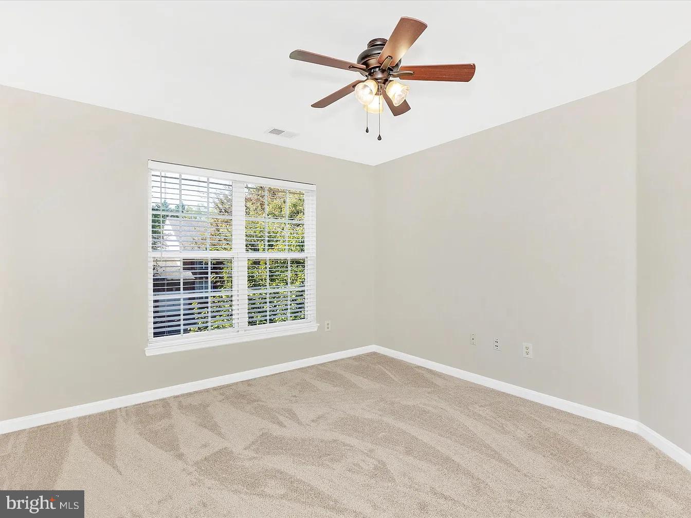 1713 Dearbought Drive Property Photo 27