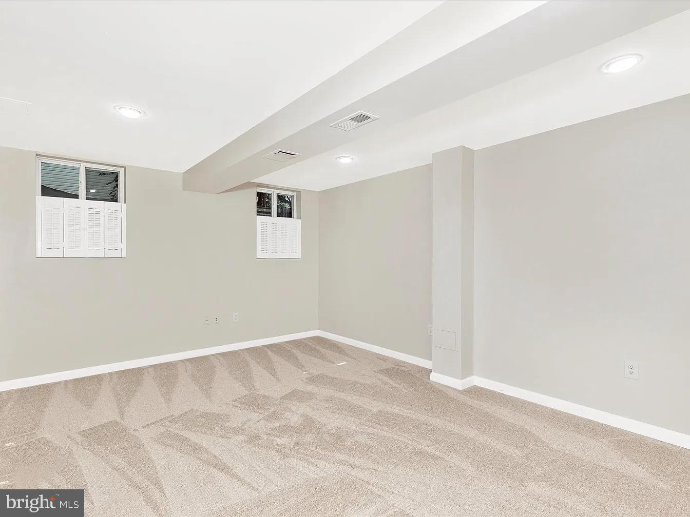 1713 Dearbought Drive Property Photo 33