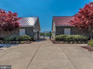 1713 Dearbought Drive Property Photo 39