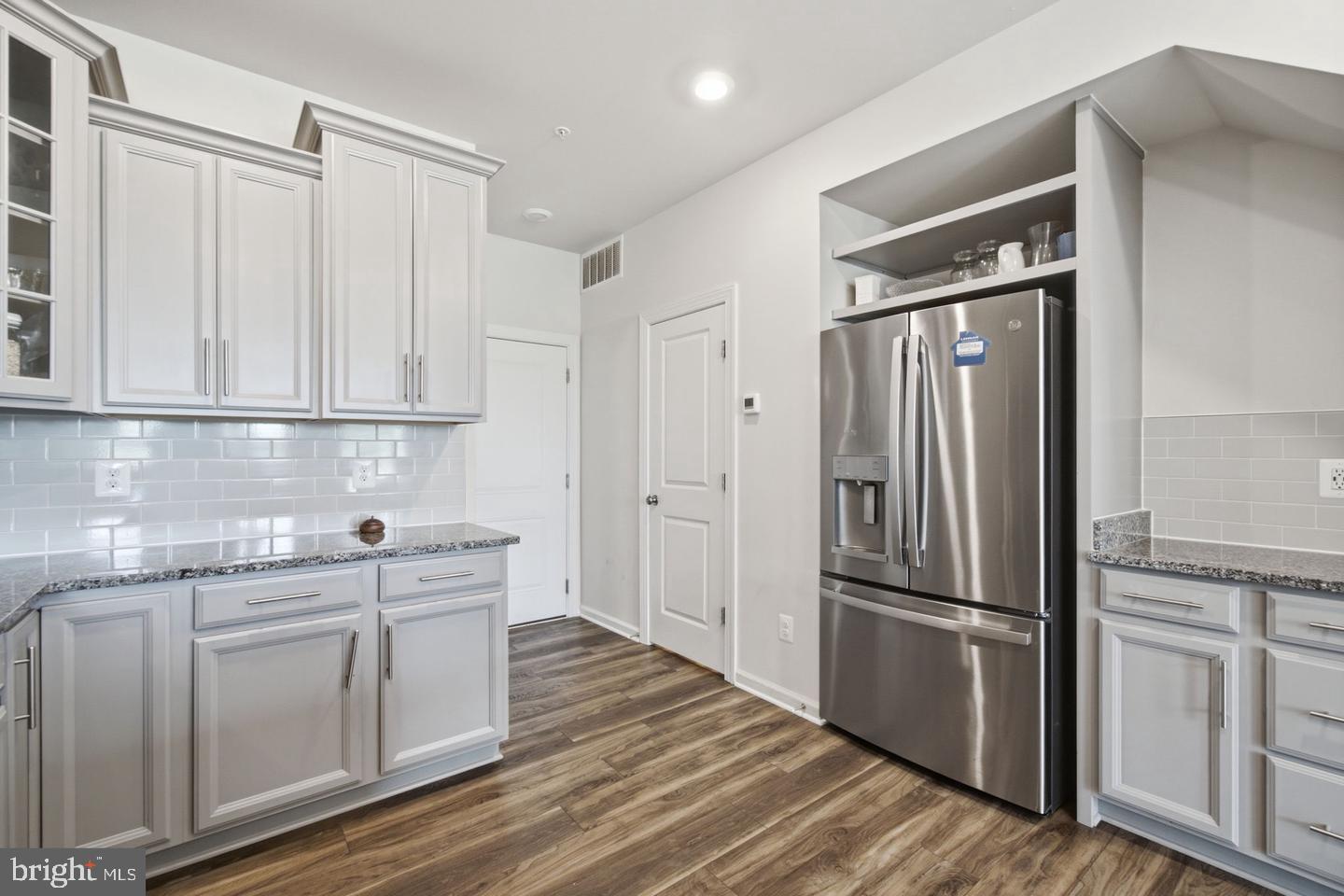 4922 Macdonough Pl Property Photo 4