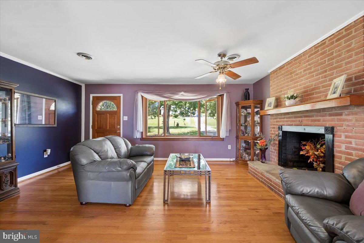 5601 Calvert Dr Property Photo 5