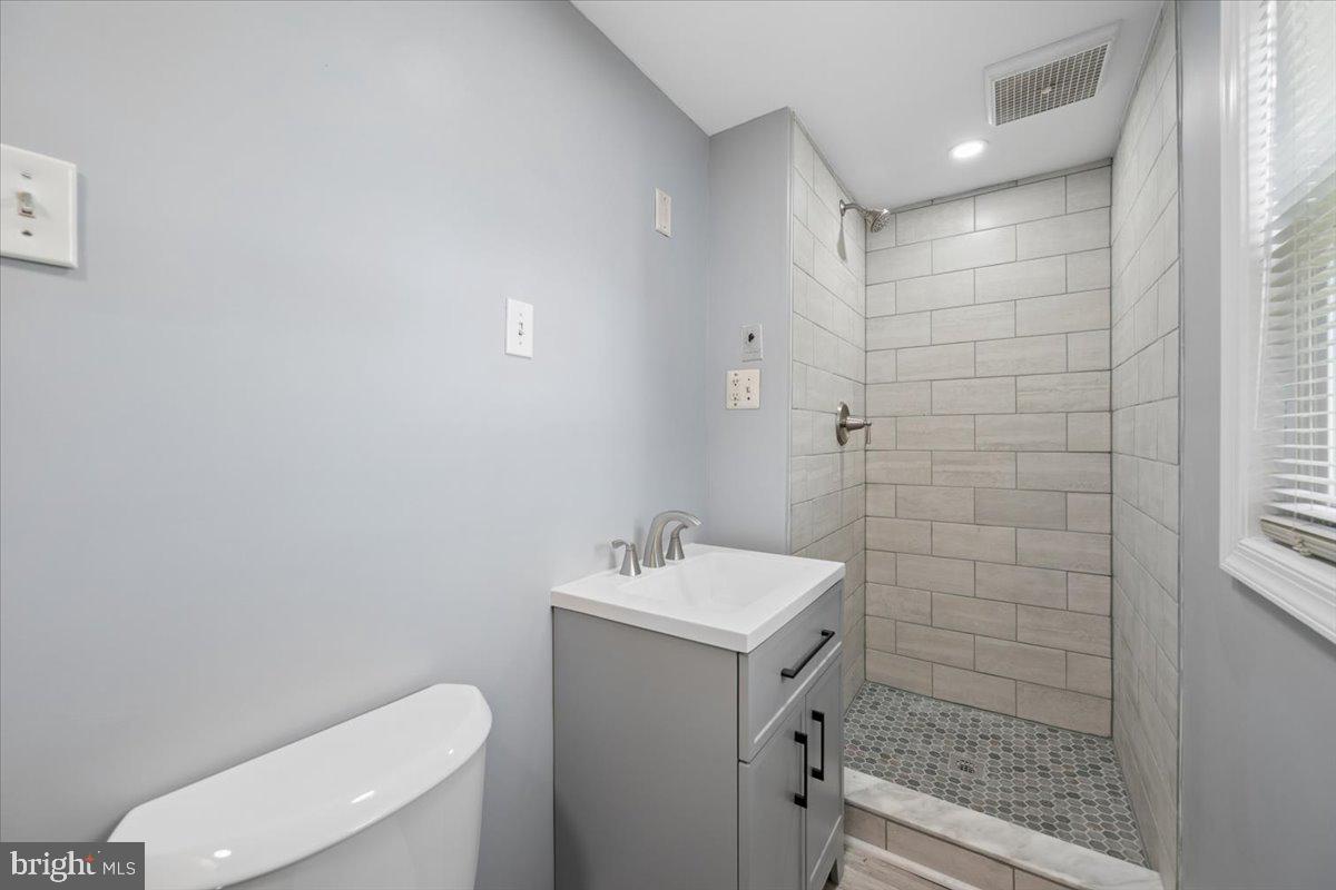 5601 Calvert Dr Property Photo 32